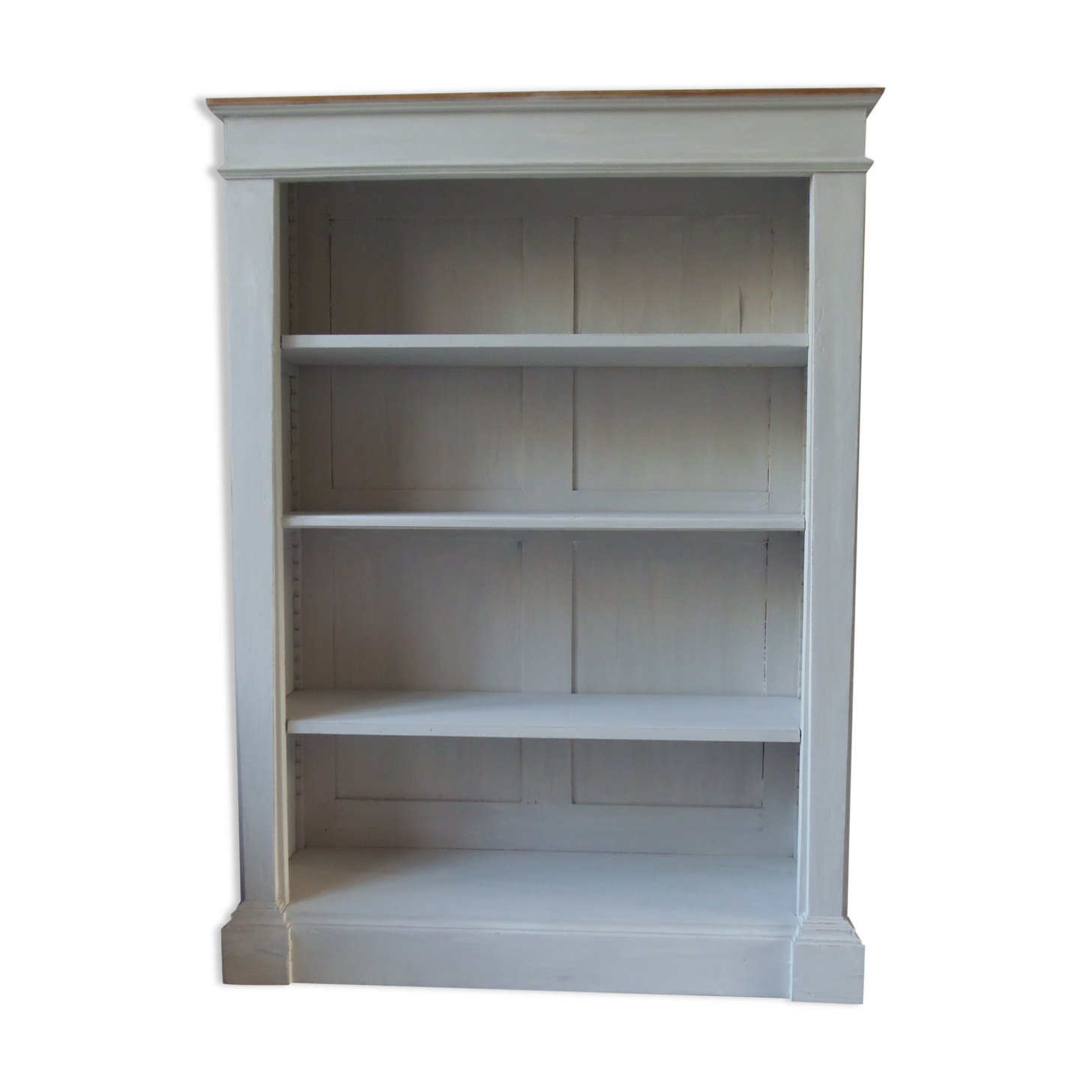 Old patinated pearl gray library, wooden top, composed of 3 adjustable shelves.