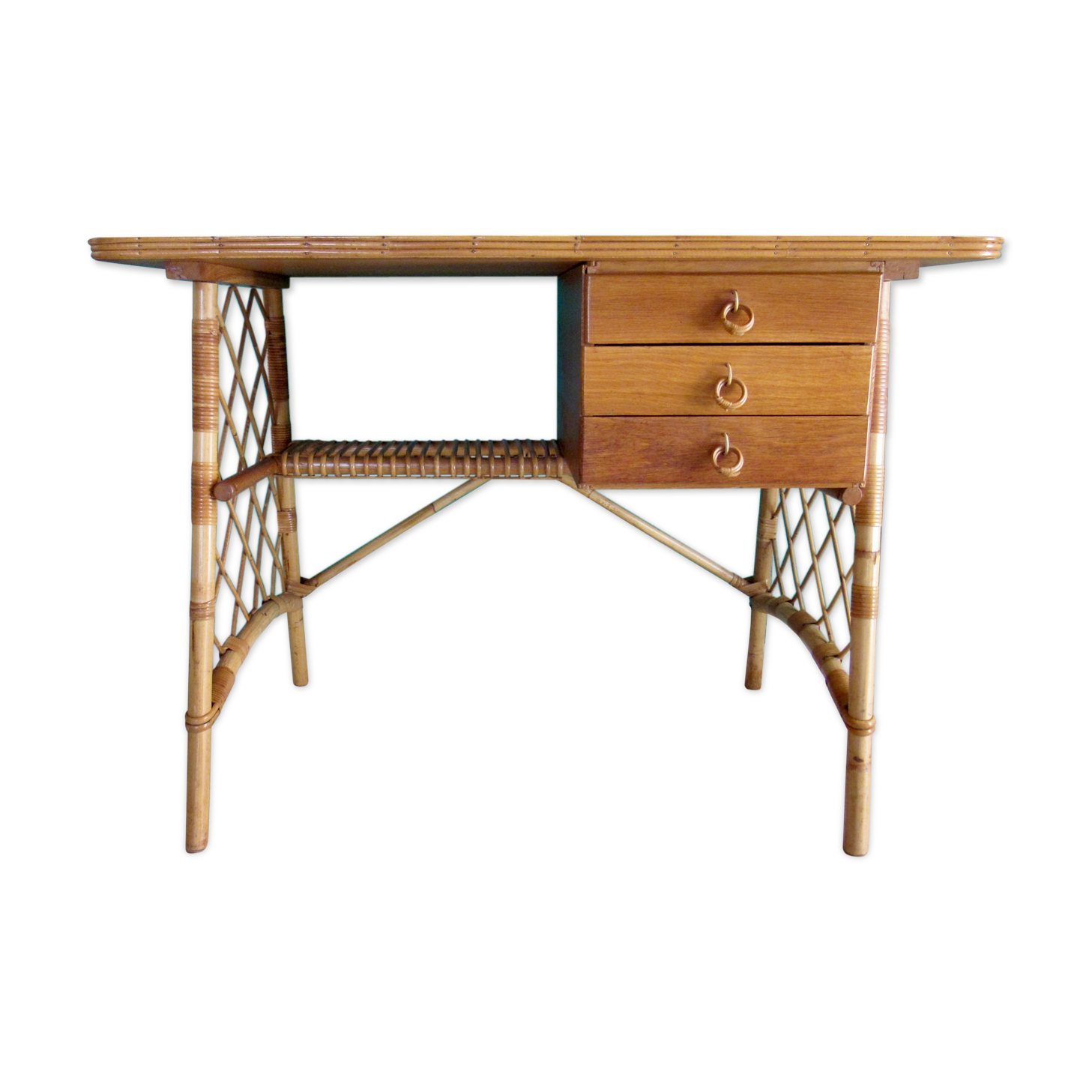 Office vintage rattan.