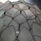 Flower-shaped mother-of-pearl lampshade