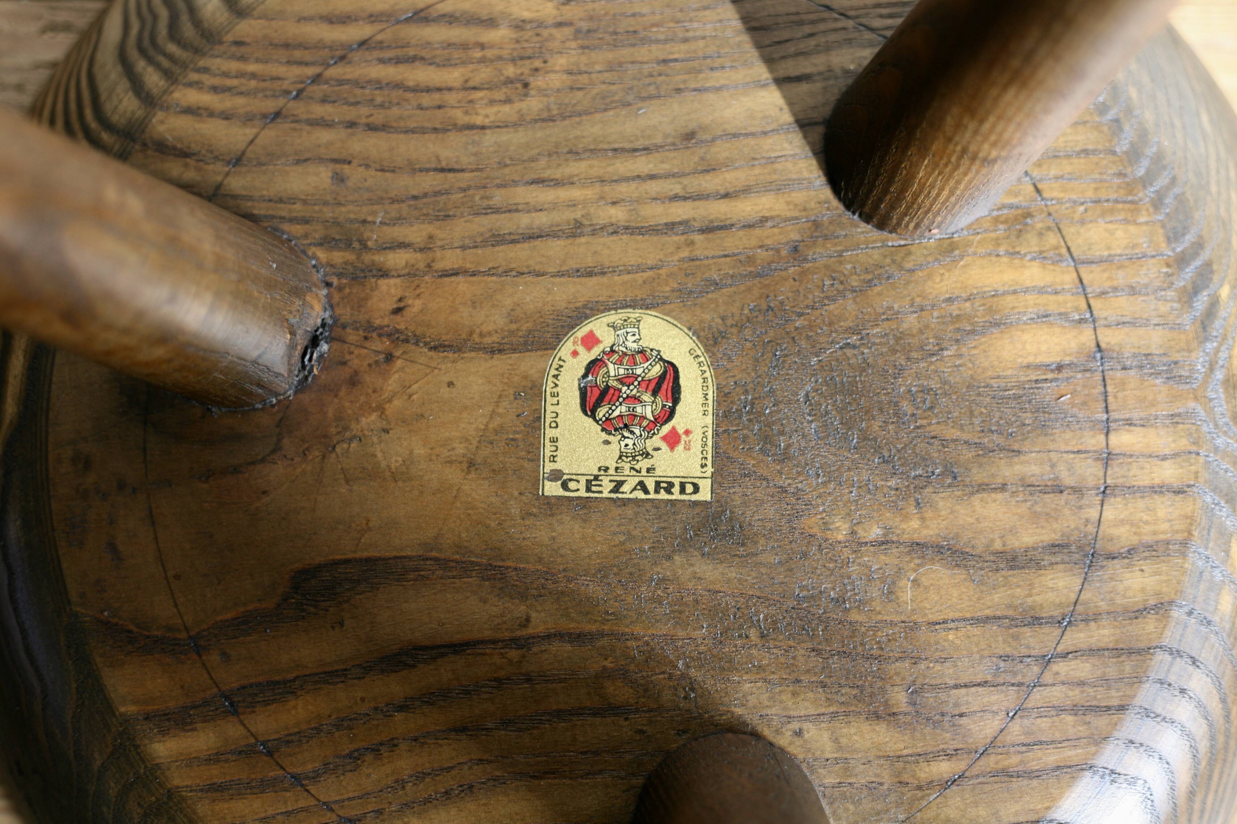 Tabouret tripode, produit dans les Vosges ( Gerardmer), années 50