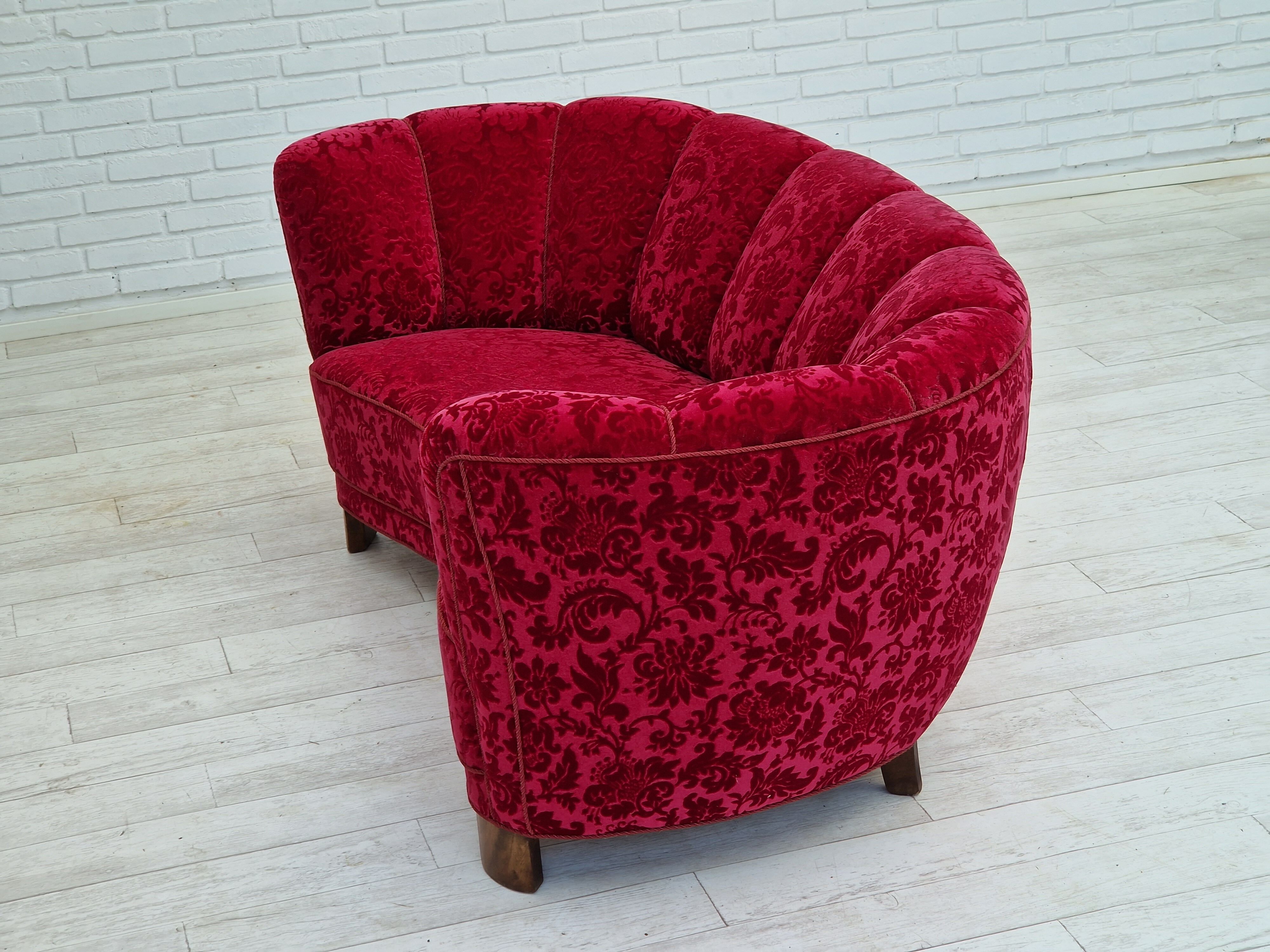 Années 1960, canapé danois vintage 3 places « Banana », original très bon état.