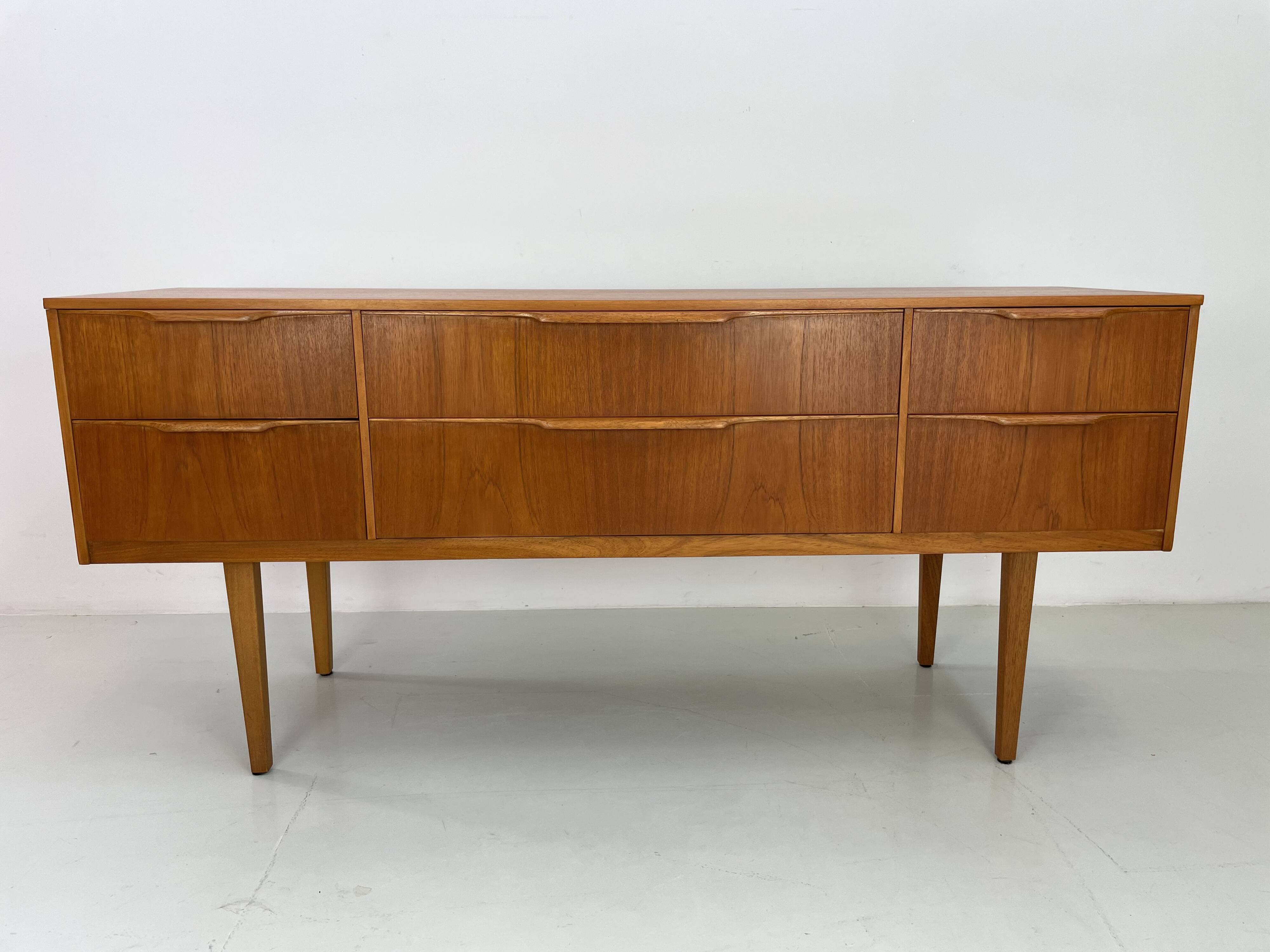 Vintage Austinsuite sideboard 1960's