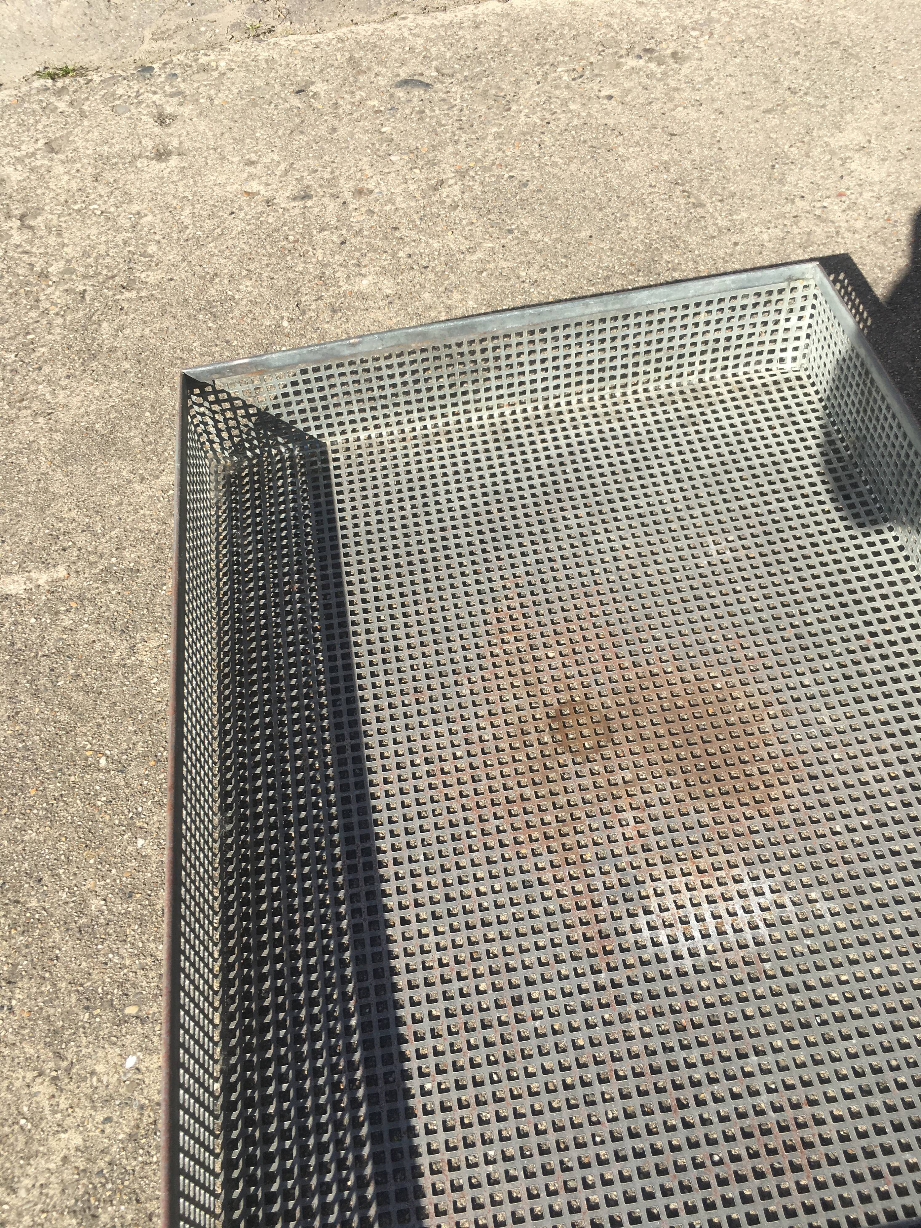 Galvanized iron bakery basket