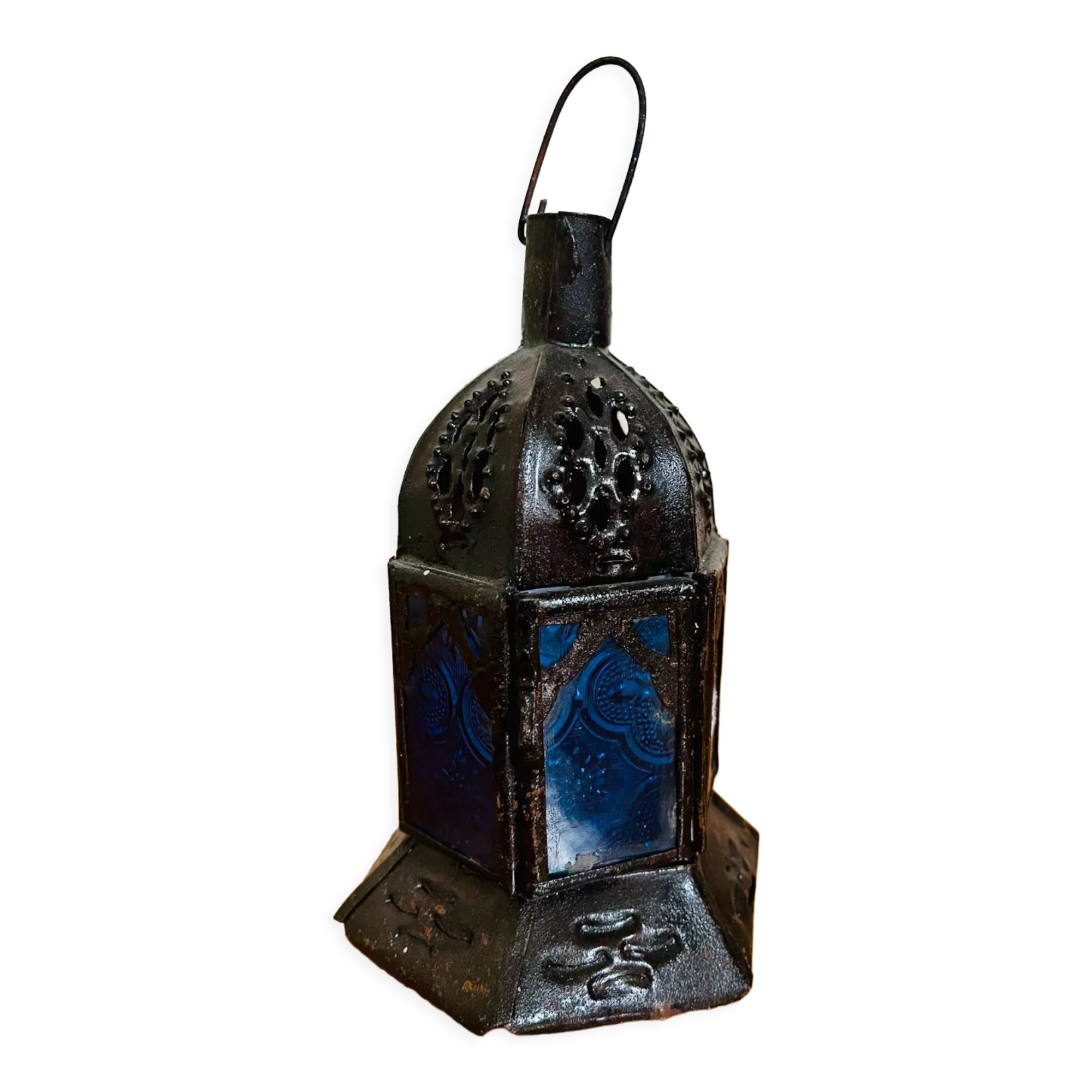 Vintage lantern style tealight holder