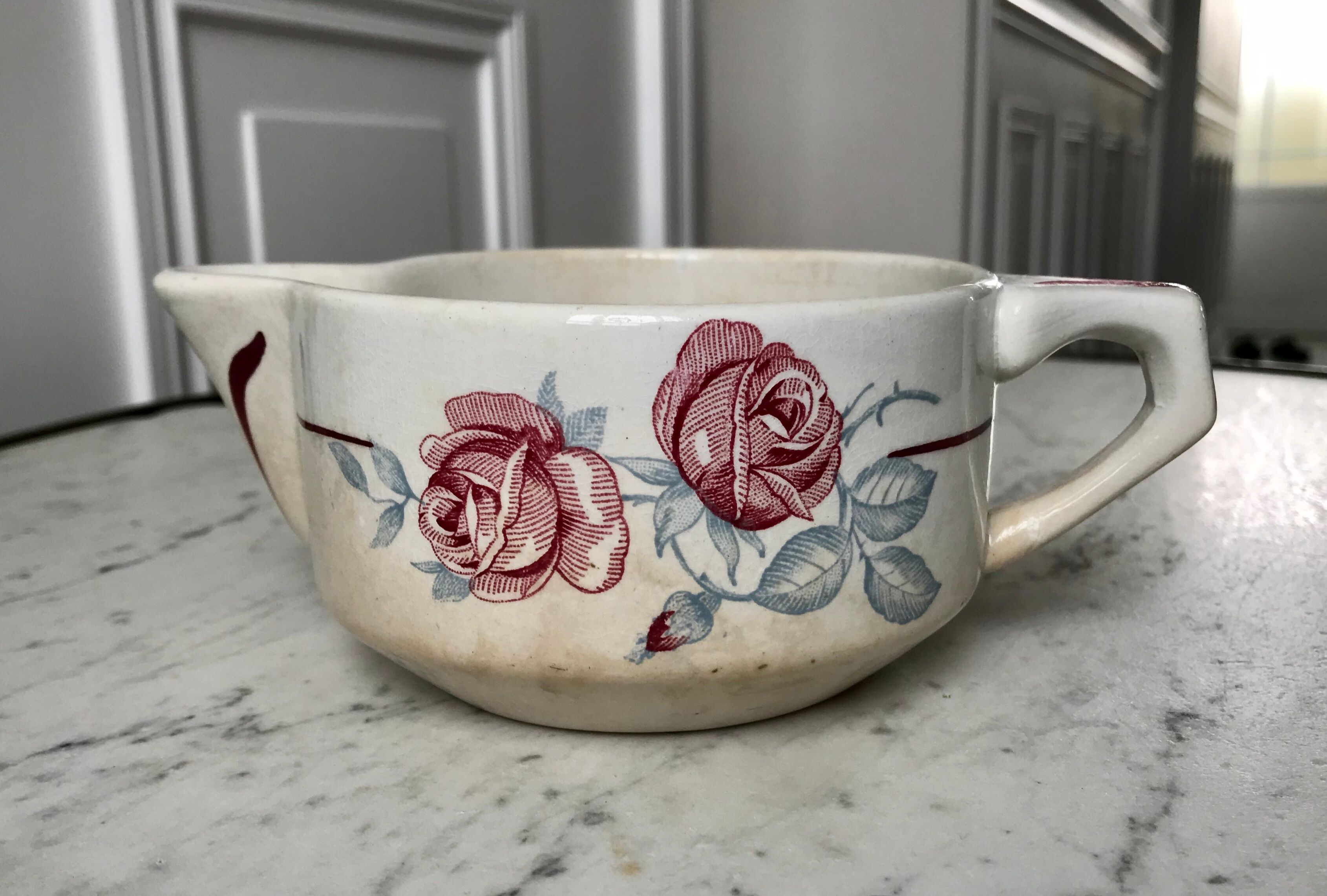 Saucière Saint-Amand model Clio early twentieth century