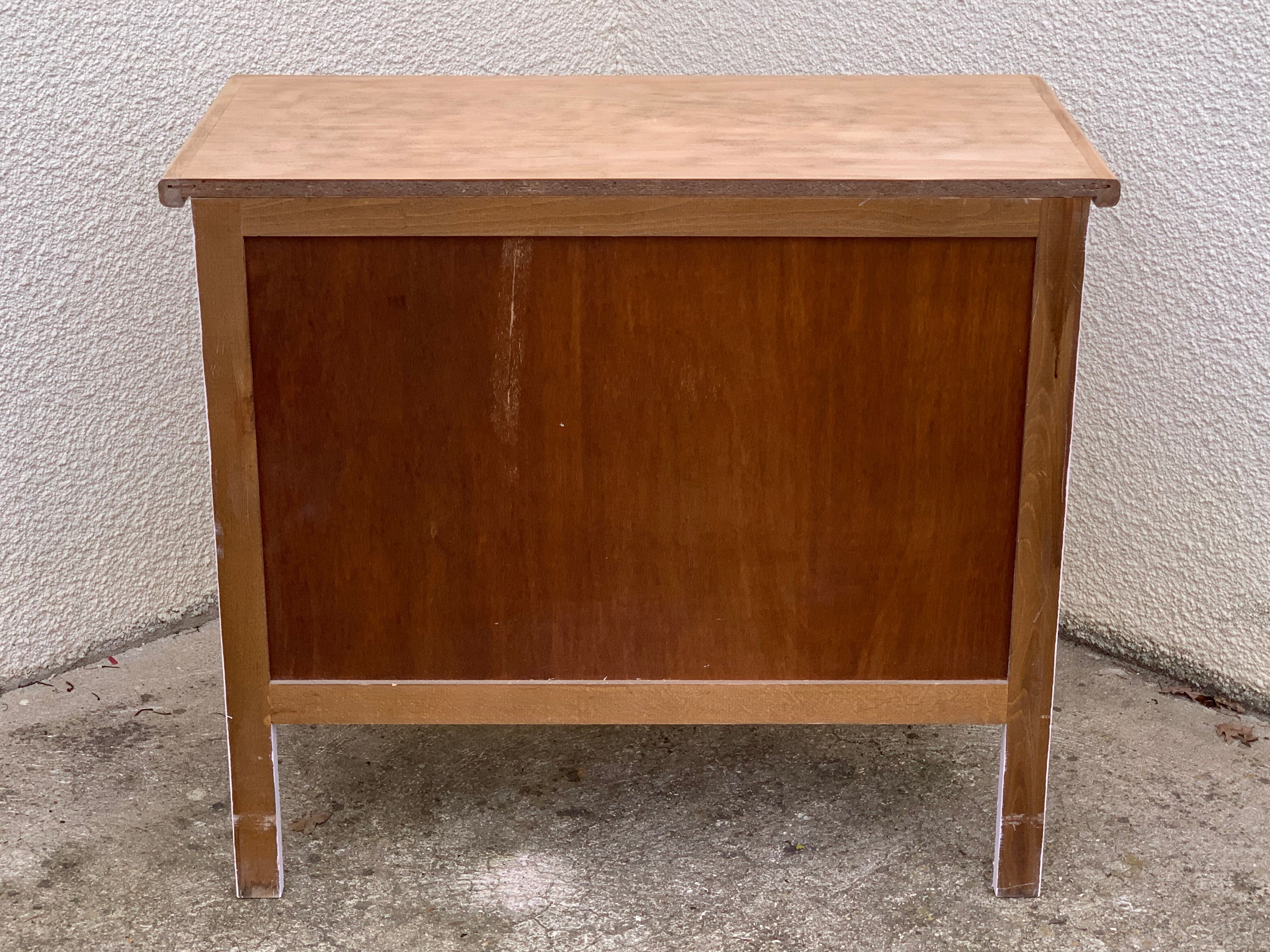 Commode ancienne nude
