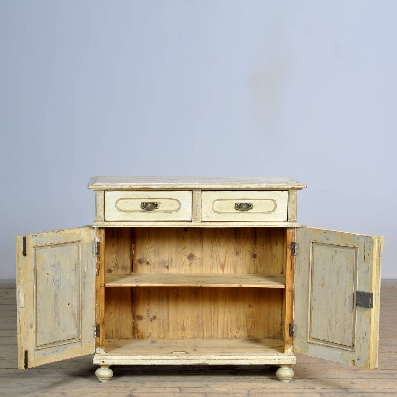 Pine dresser, 1910’s