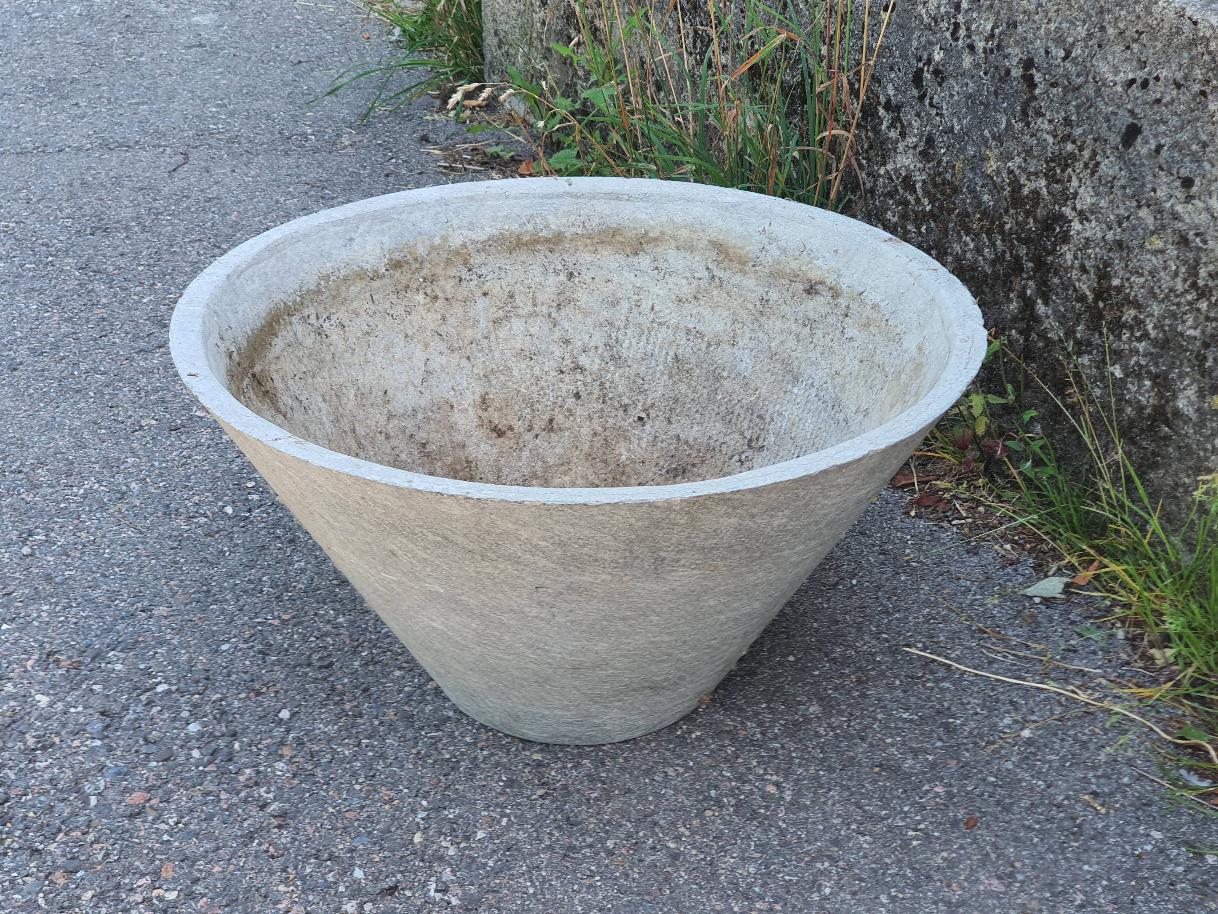 Willy Guhl Eternit planter