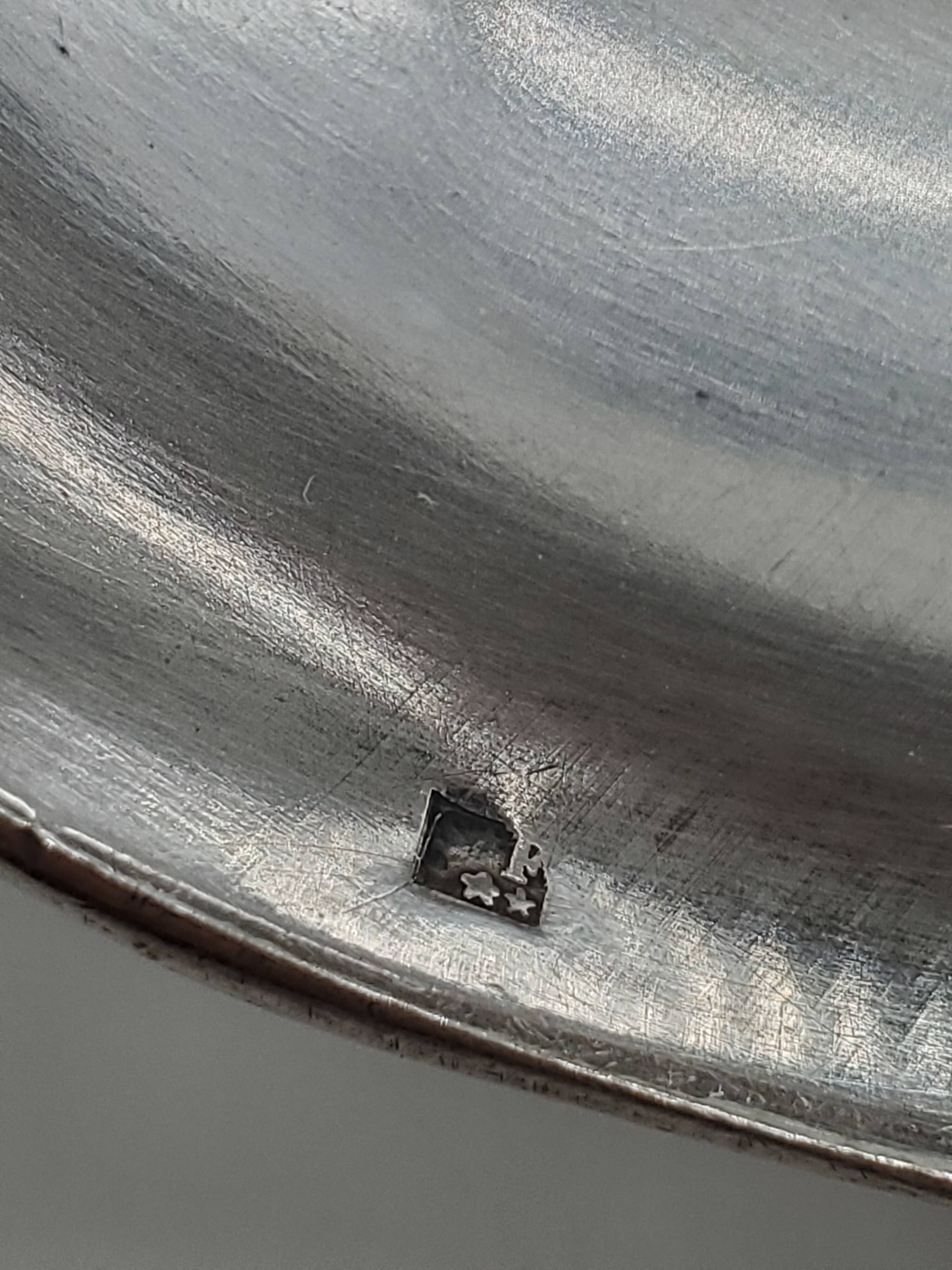 2 louches en métal argenté, modèle uniplat
