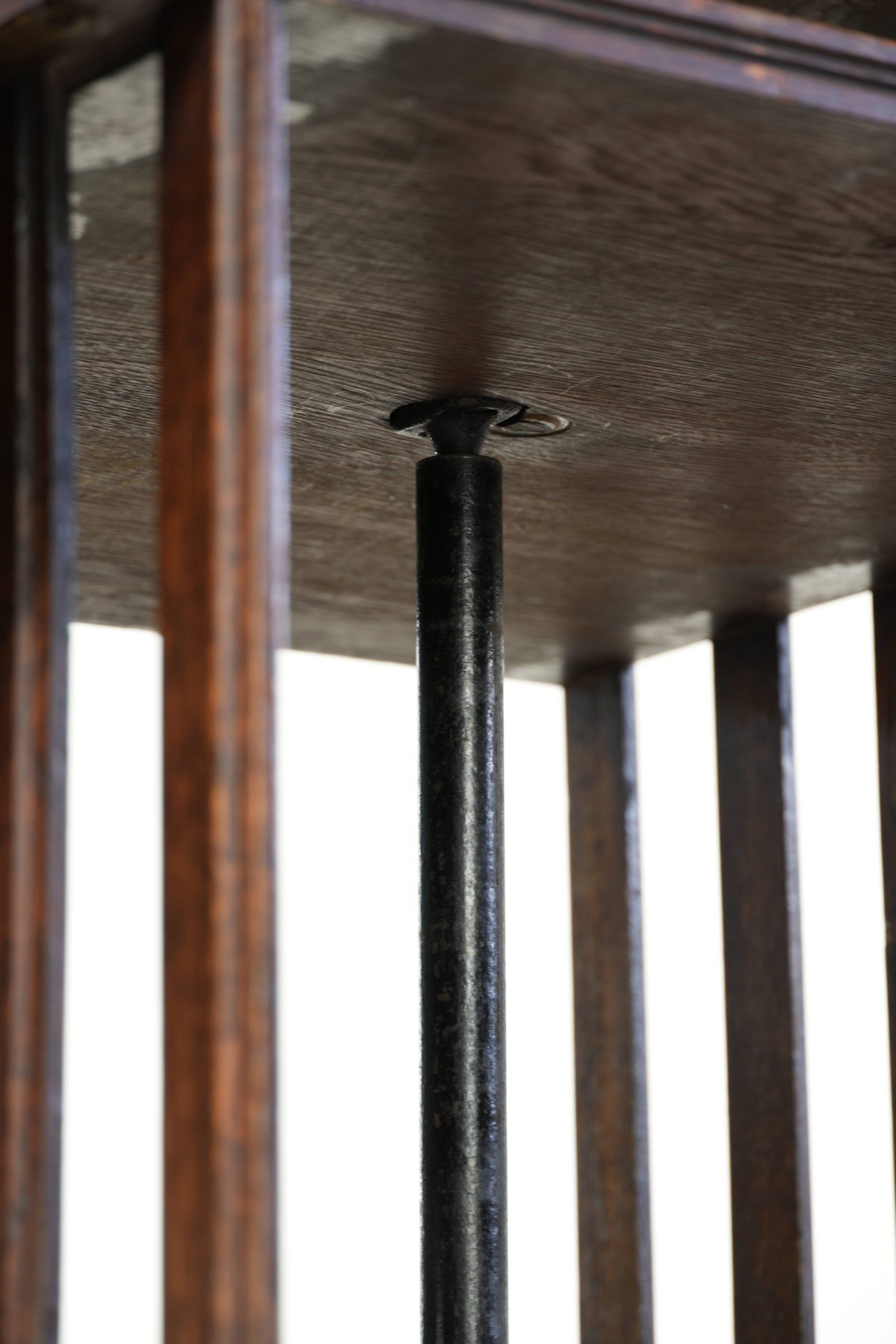 Large antique English oak book carousel from the 19th century