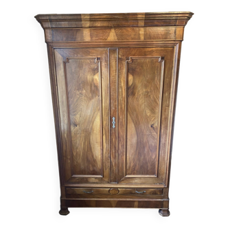 Meuble • Armoire ancienne en merisier