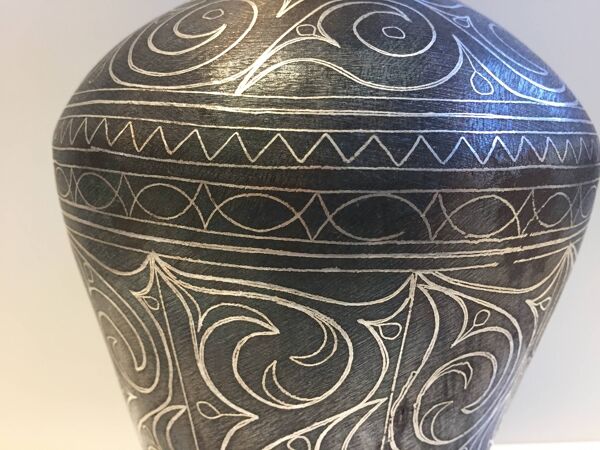 Ancien Vase en Acier Damasquiné d'Argent Style Indo-Persan Travail Marocain