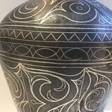 Ancien Vase en Acier Damasquiné d'Argent Style Indo-Persan Travail Marocain