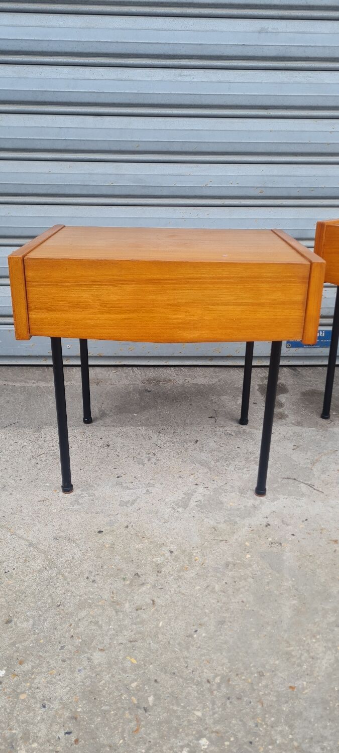 Paire de chevet scandinave par André Simard