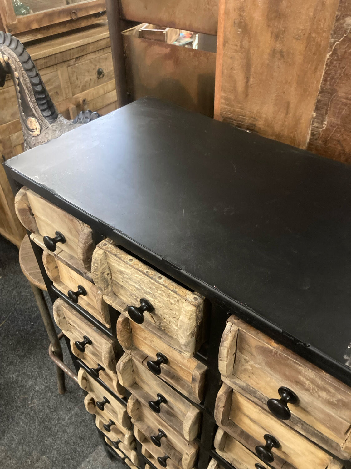 Meuble 24 Tiroirs de style industriel