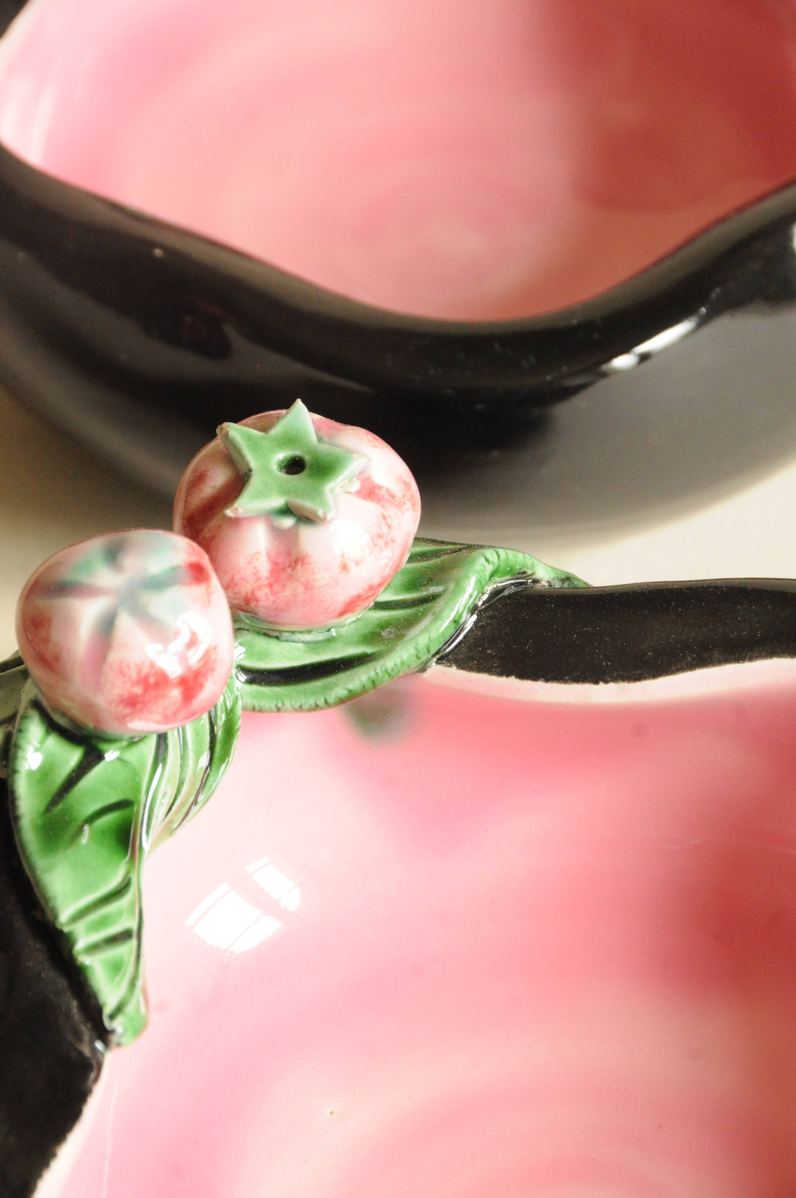 Black and Pink Ceramic Tomato Bowls — Keramos Sèvres, Mid-Century