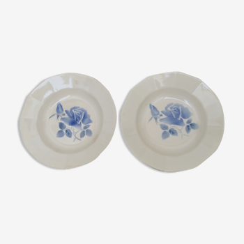 Lot de 2 assiettes creuses Digoin Sarreguemines modèle "rose bleue"