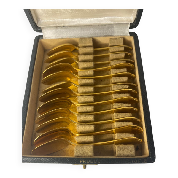 12 petites cuillères en vermeil