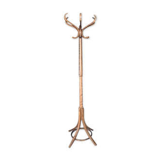 Baumann coat holder
