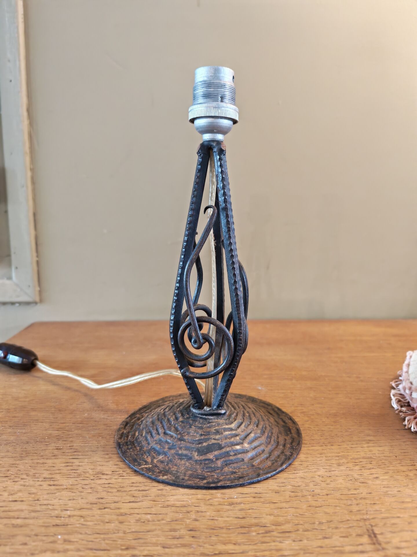Lampe art nouveau fer forgé