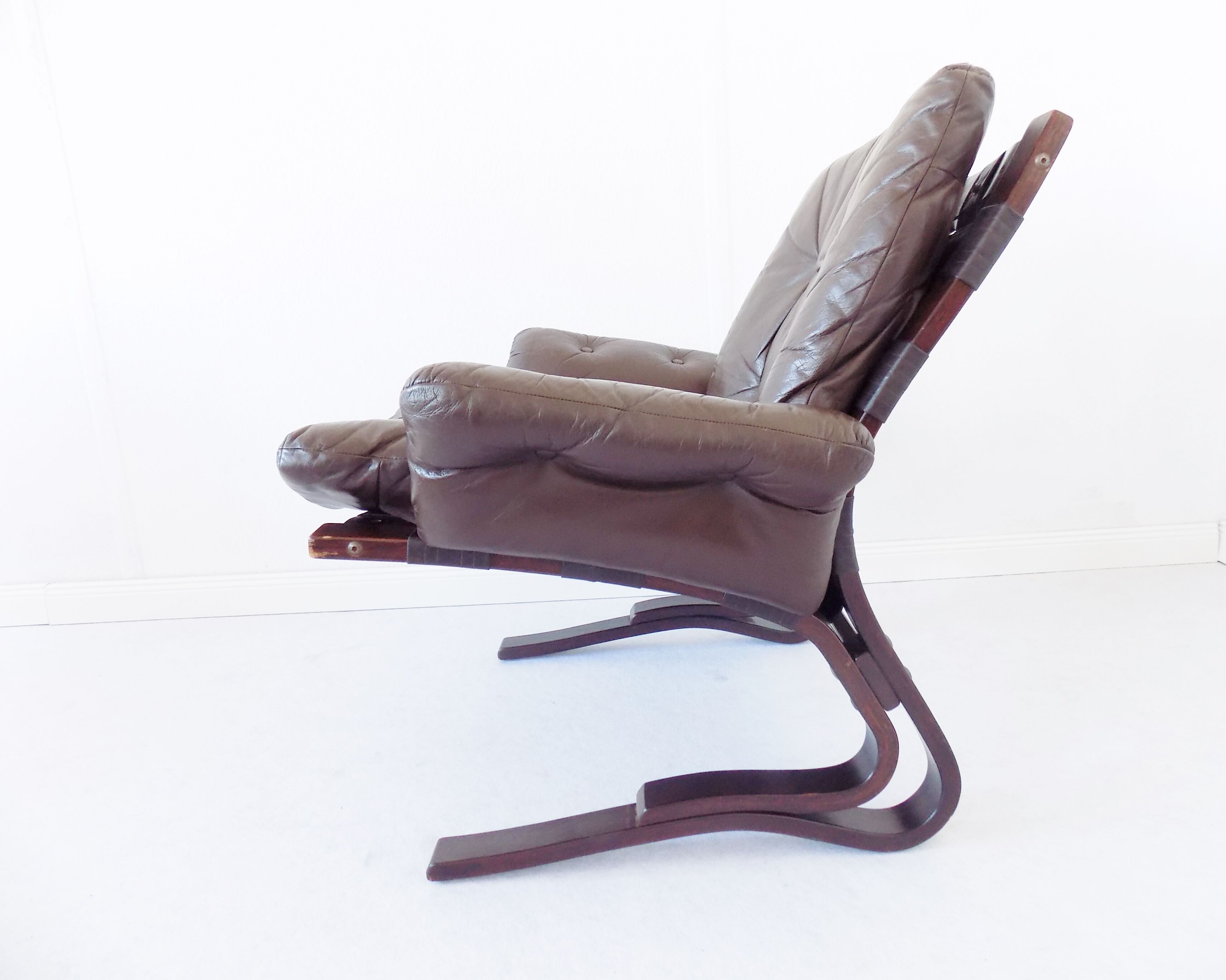 Kengu armchair by designers Elsa and Nordahl Solheim for Rykken 1960