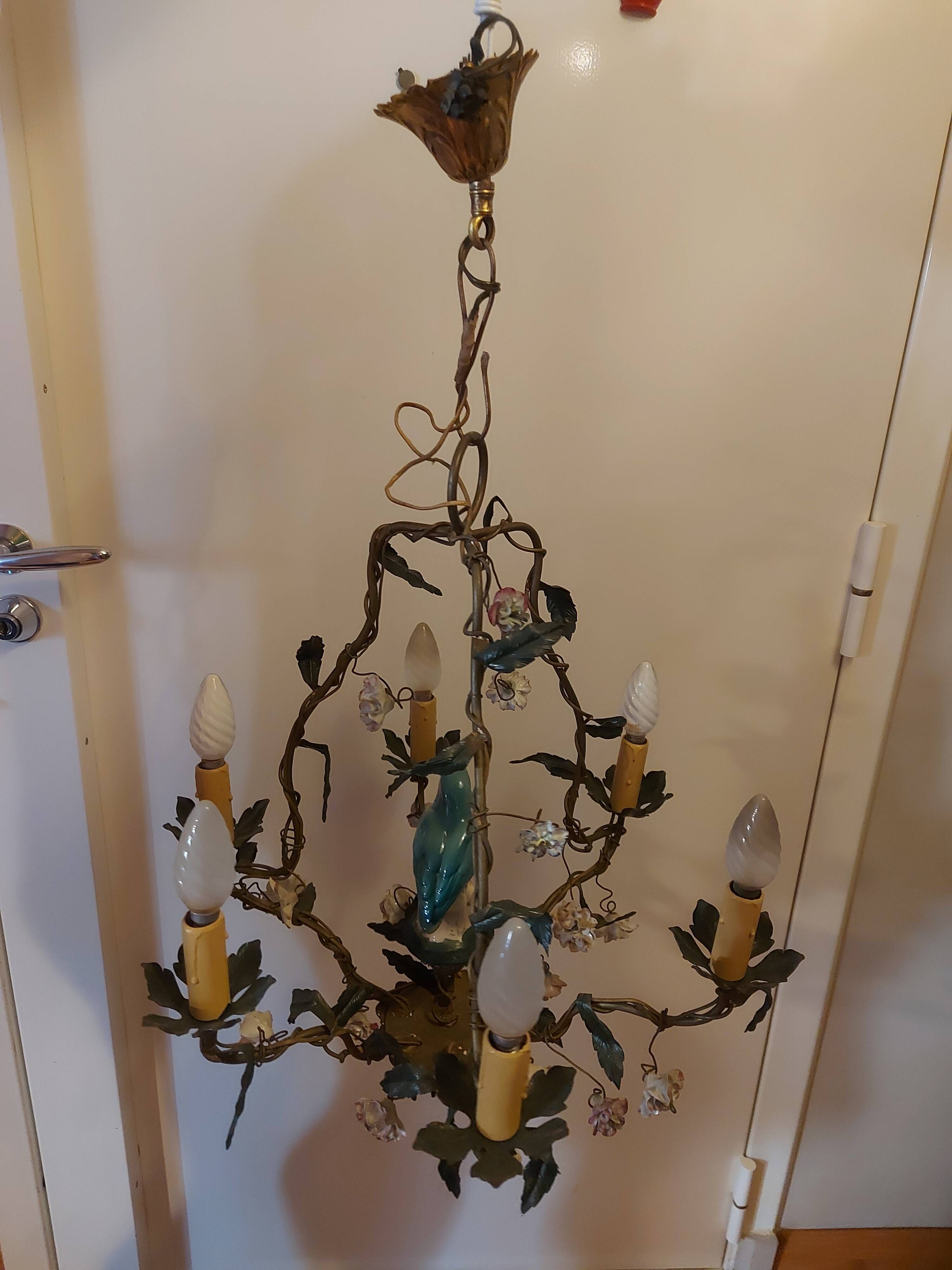 Chandelier cage décor birds and flowers in Meissen porcelain