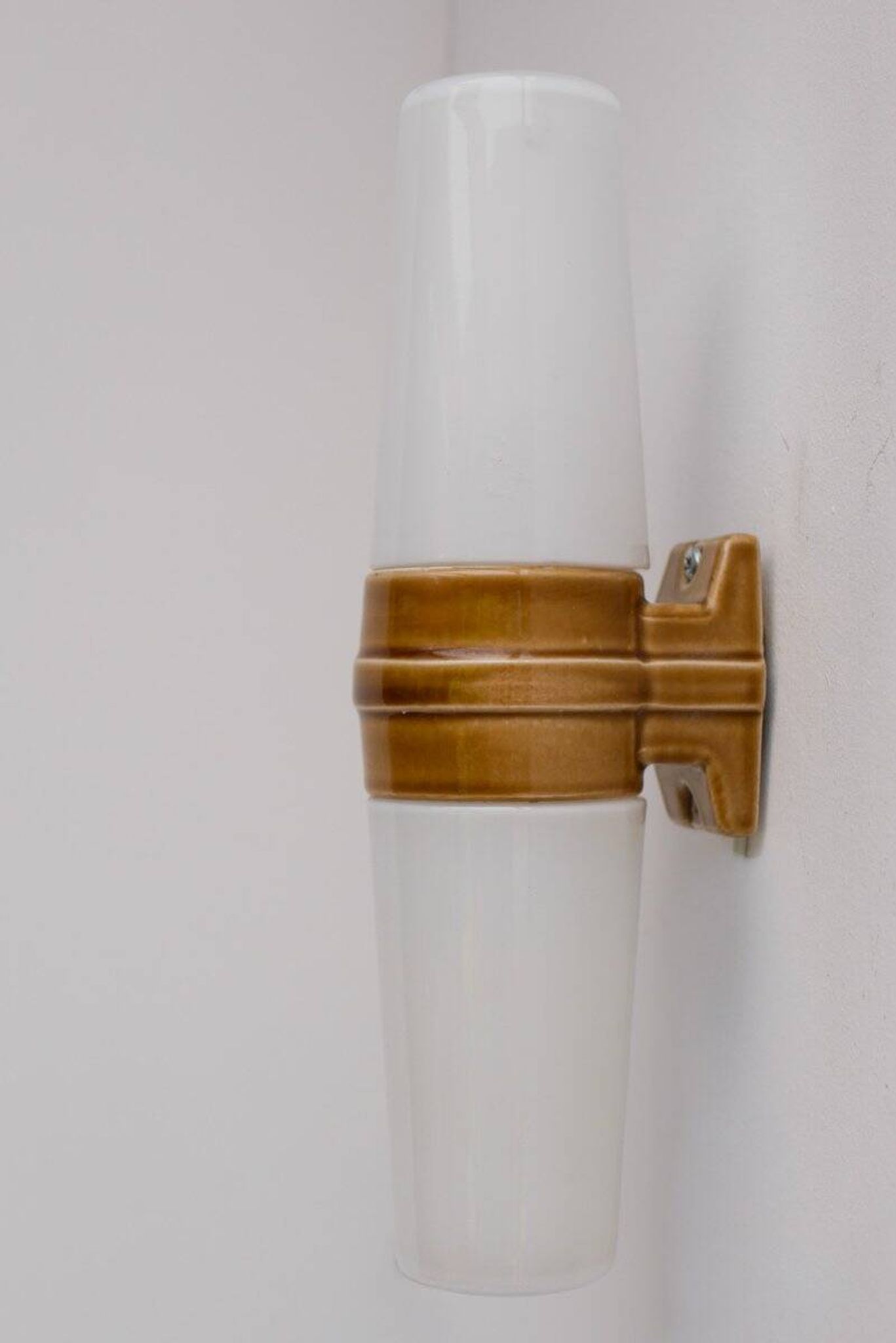 Vintage porcelain bathroom light by Sigvard Bernadotte for Ifö, 1960