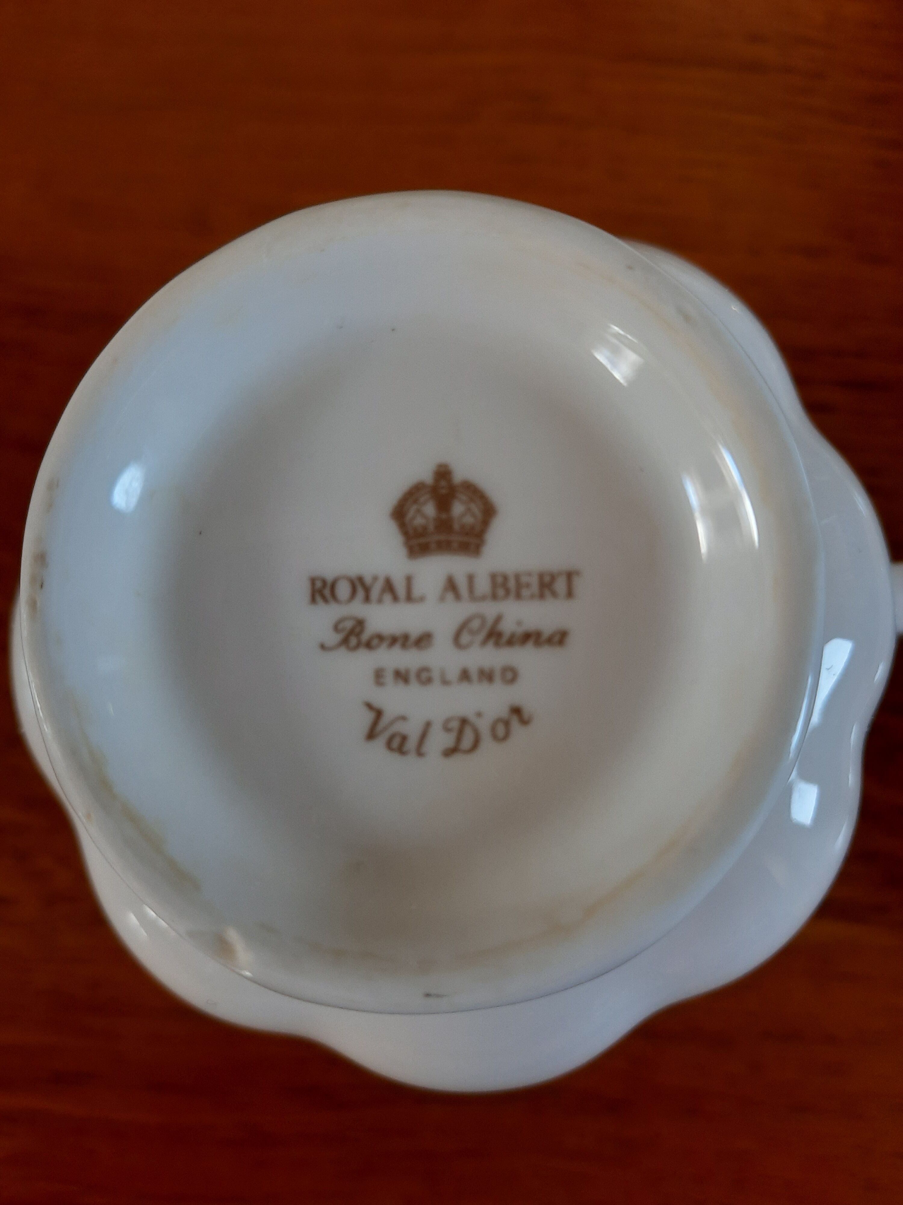 2 cups & 2 saucers Royal Albert
