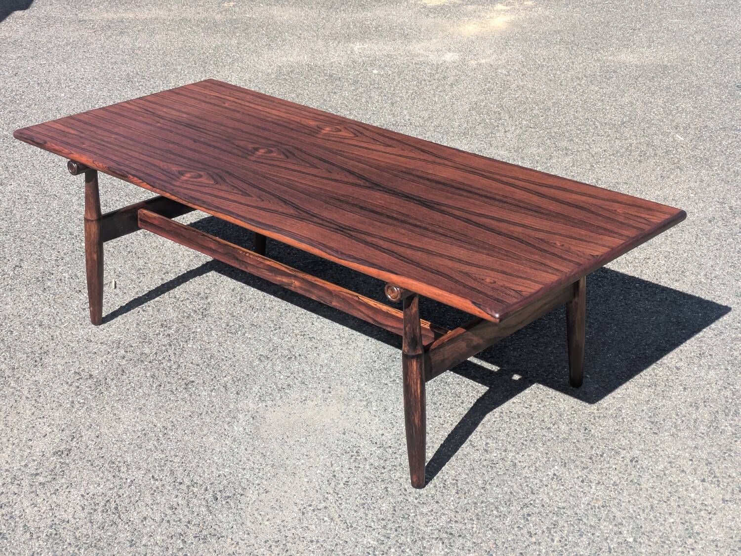 Vintage rosewood coffee table – Scandinavian style from the 60s