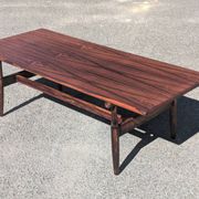 Table basse vintage en palissandre – style scandinave années 60