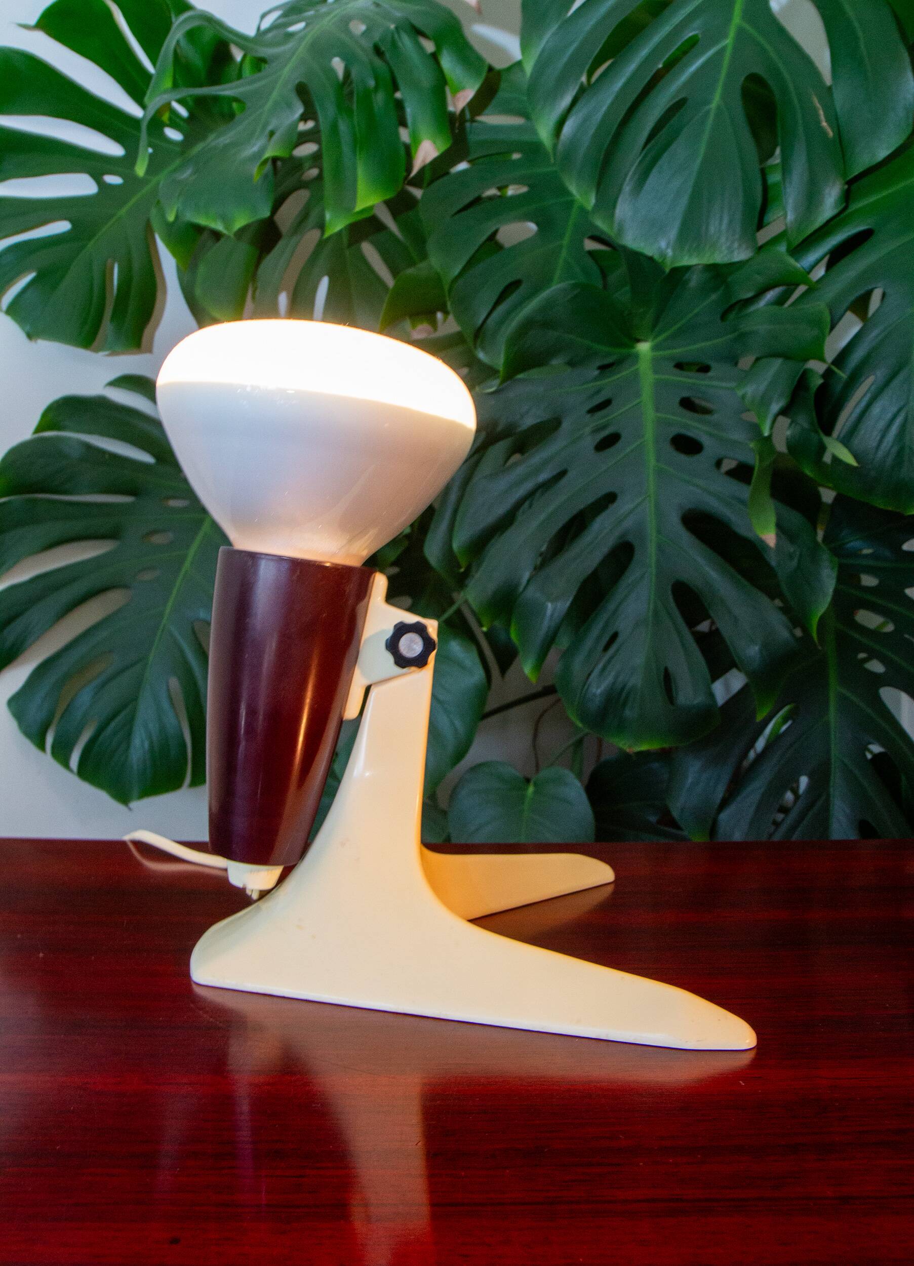 Bakelite spotlight by Osram, 50s aero design