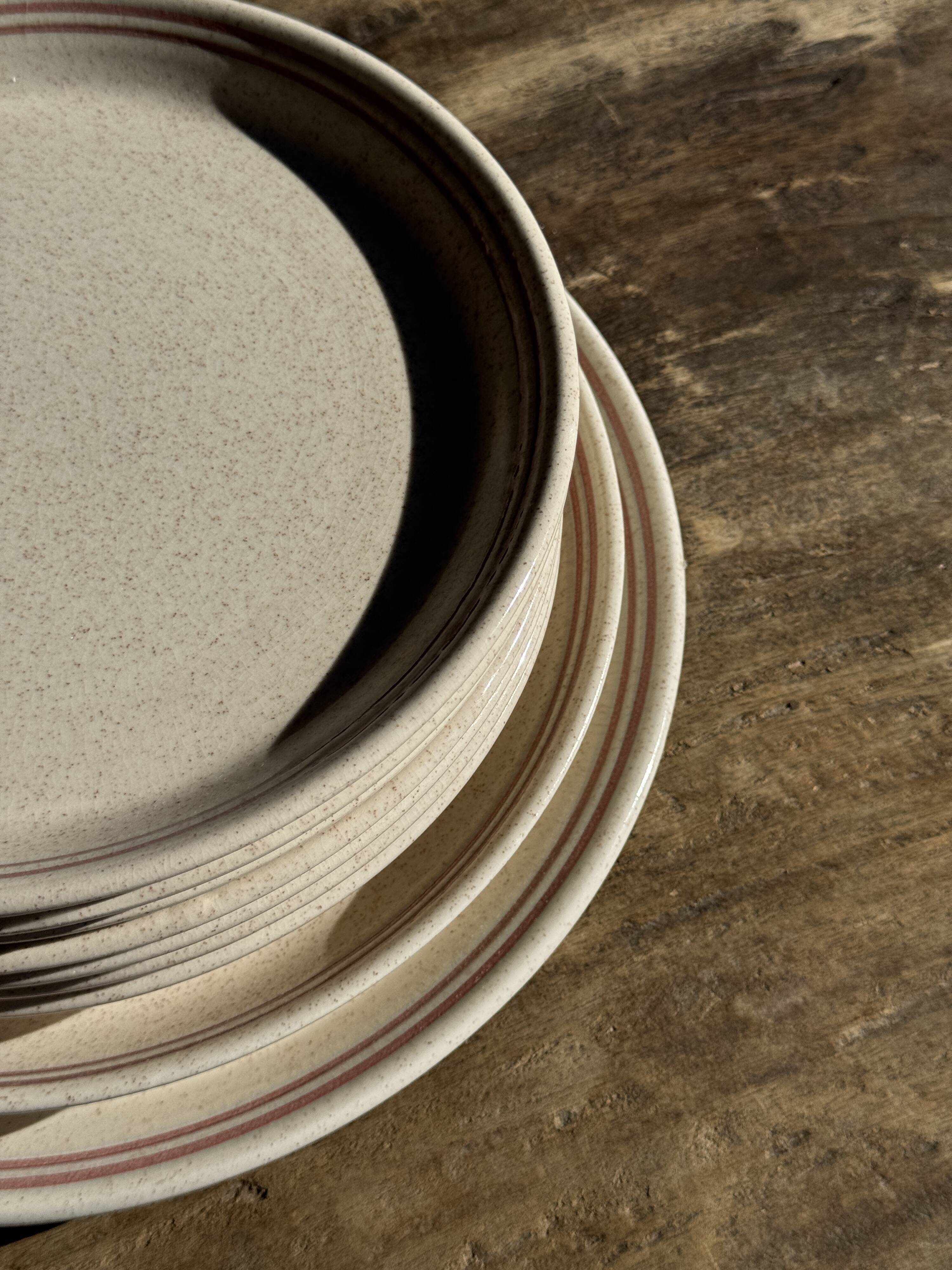 Lunéville table service Art Workshop 8 plates and 2 serving dishes