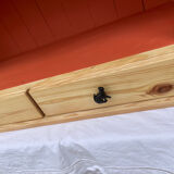 Shelf / bookcase