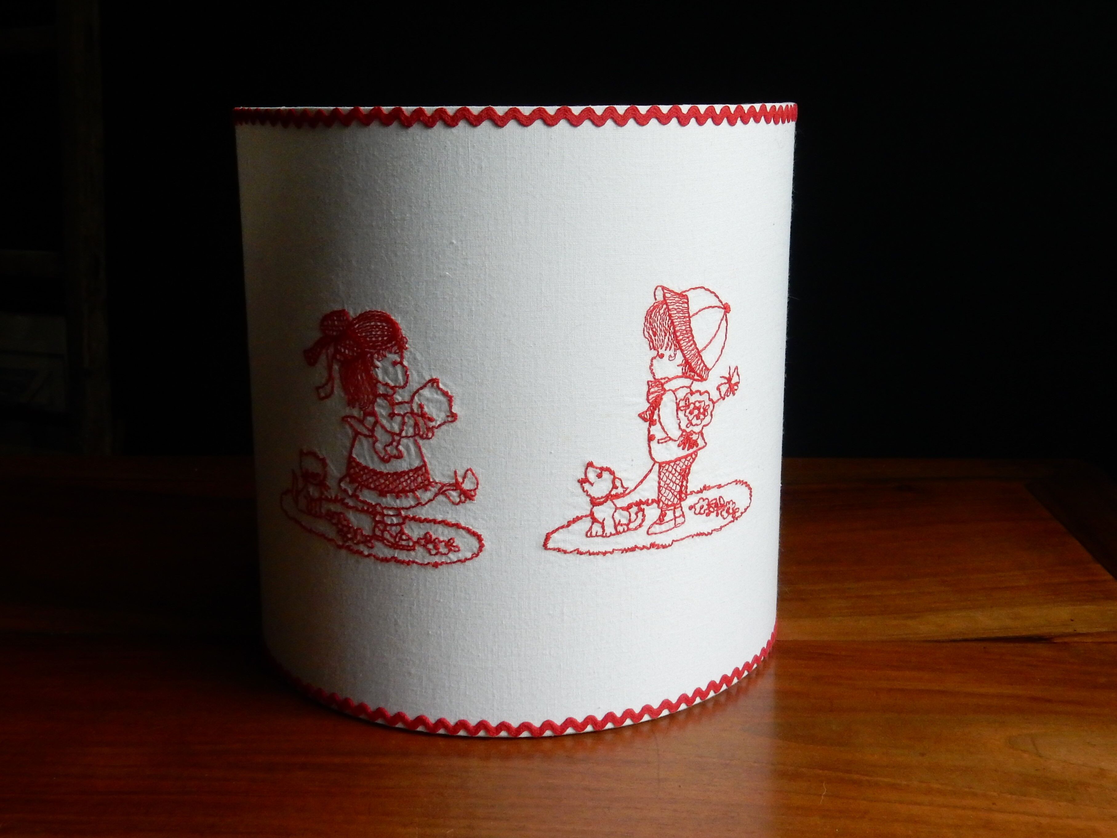Wall lamp childish red embroidery 80s