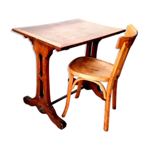 table de bistrot et sa