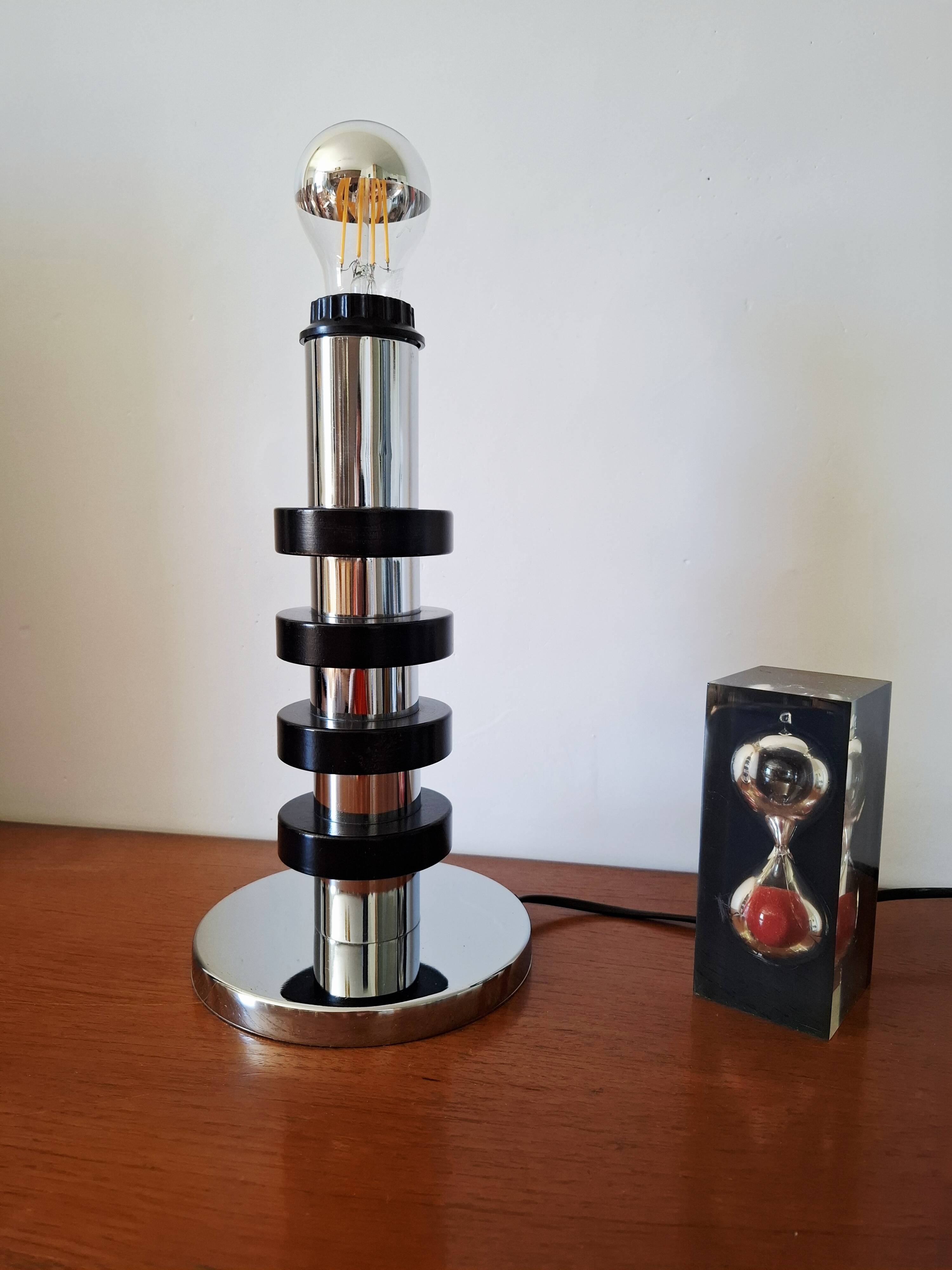 Chrome metal and wood lamp base from the 70s.