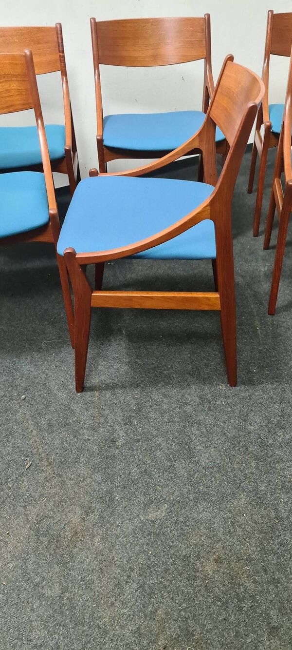 A set of 6 Vintage Danish design dining chairs by Vestervig Eriksen