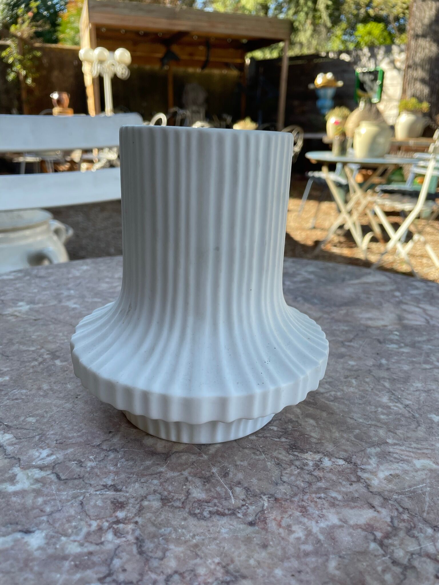Vintage white vase in Heinrich porcelain