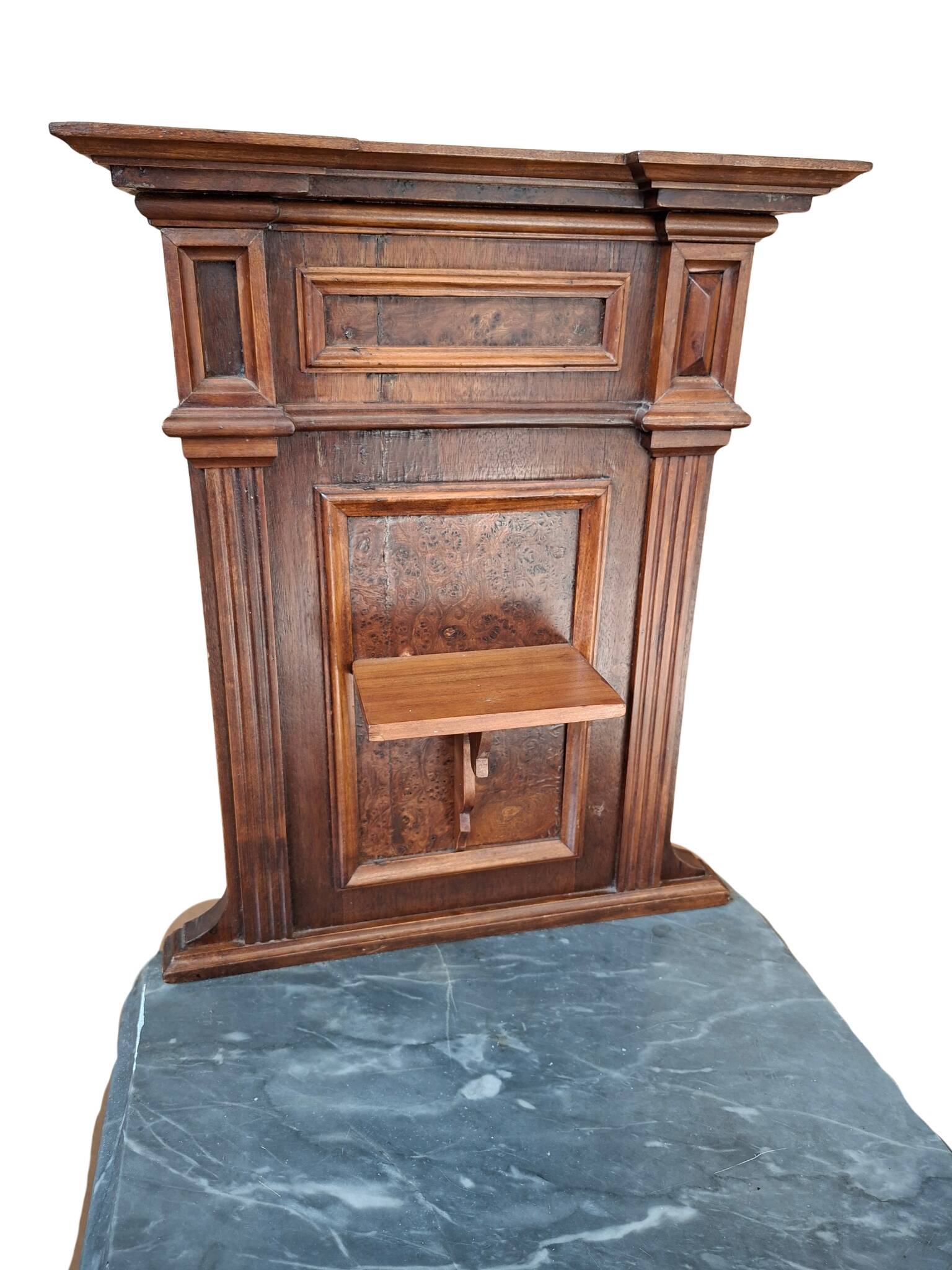 Coppia di Comodini a "Tempietto" Fine '800