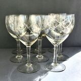 Set of 8 glasses of chiseled wine