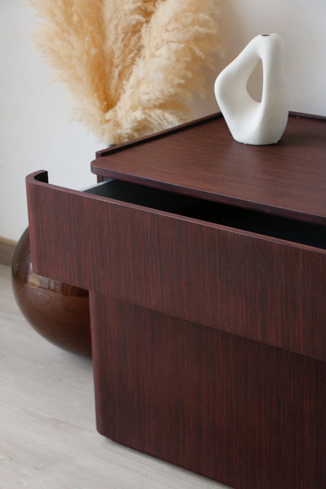 Commode italienne vintage en wengé – design 1970/80