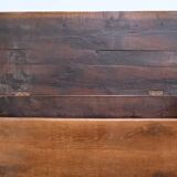 Important oak chest – late 19th century