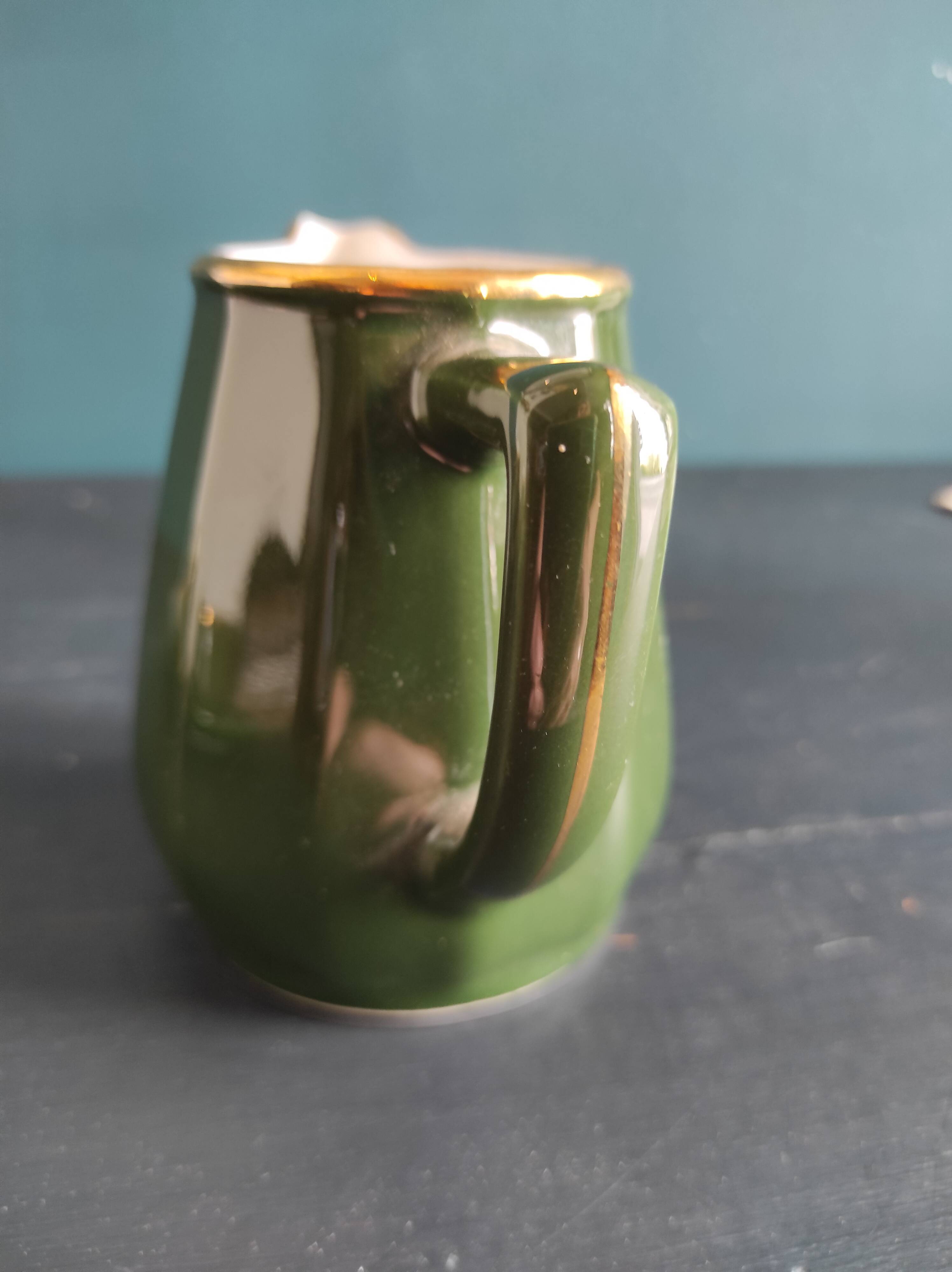 Service à café vert vintage français, de Apilco