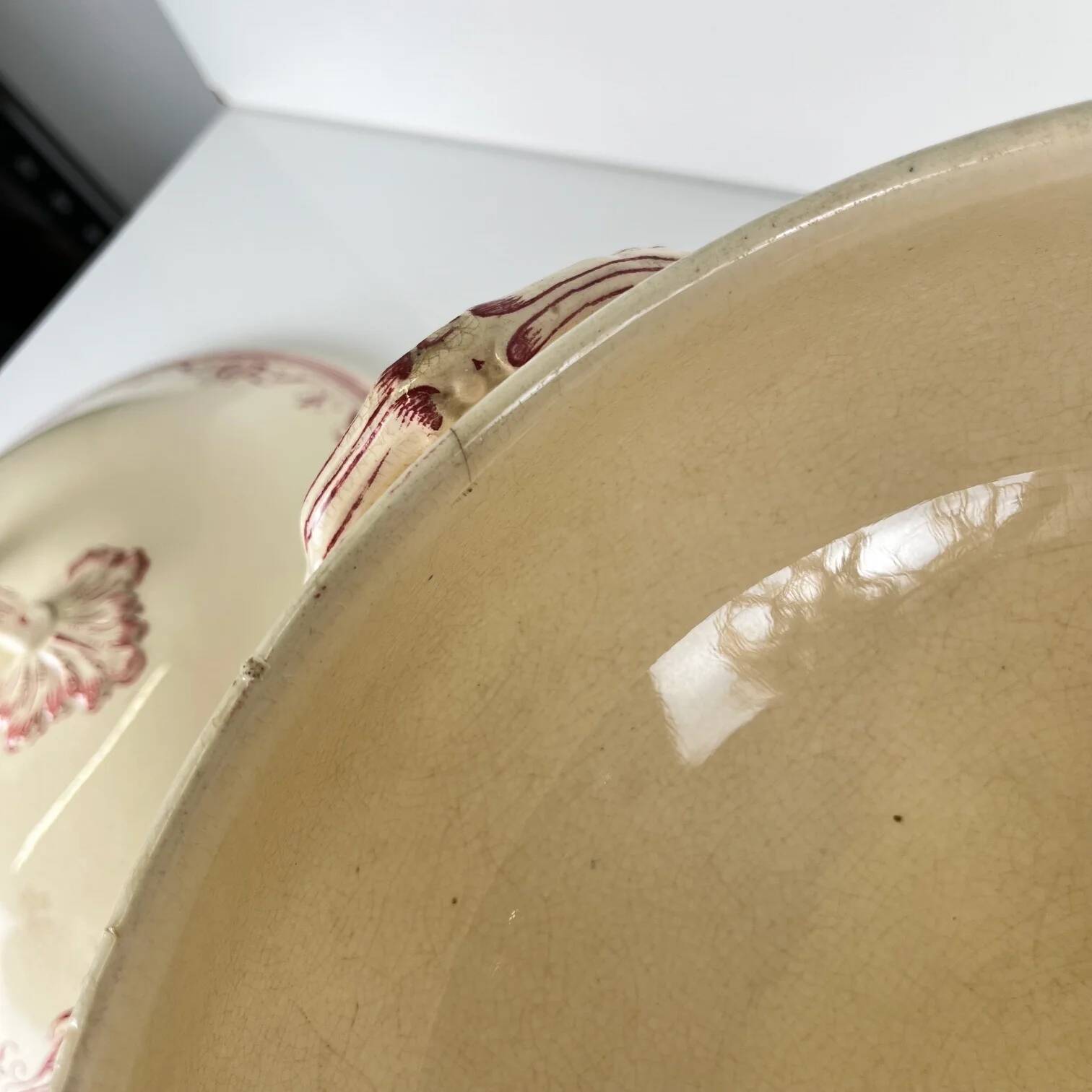 Ironstone soup tureen Creil & Montereau, "Admiral" model, red, 19th century.