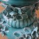 Vase ancien en barbotine bleu turquoise