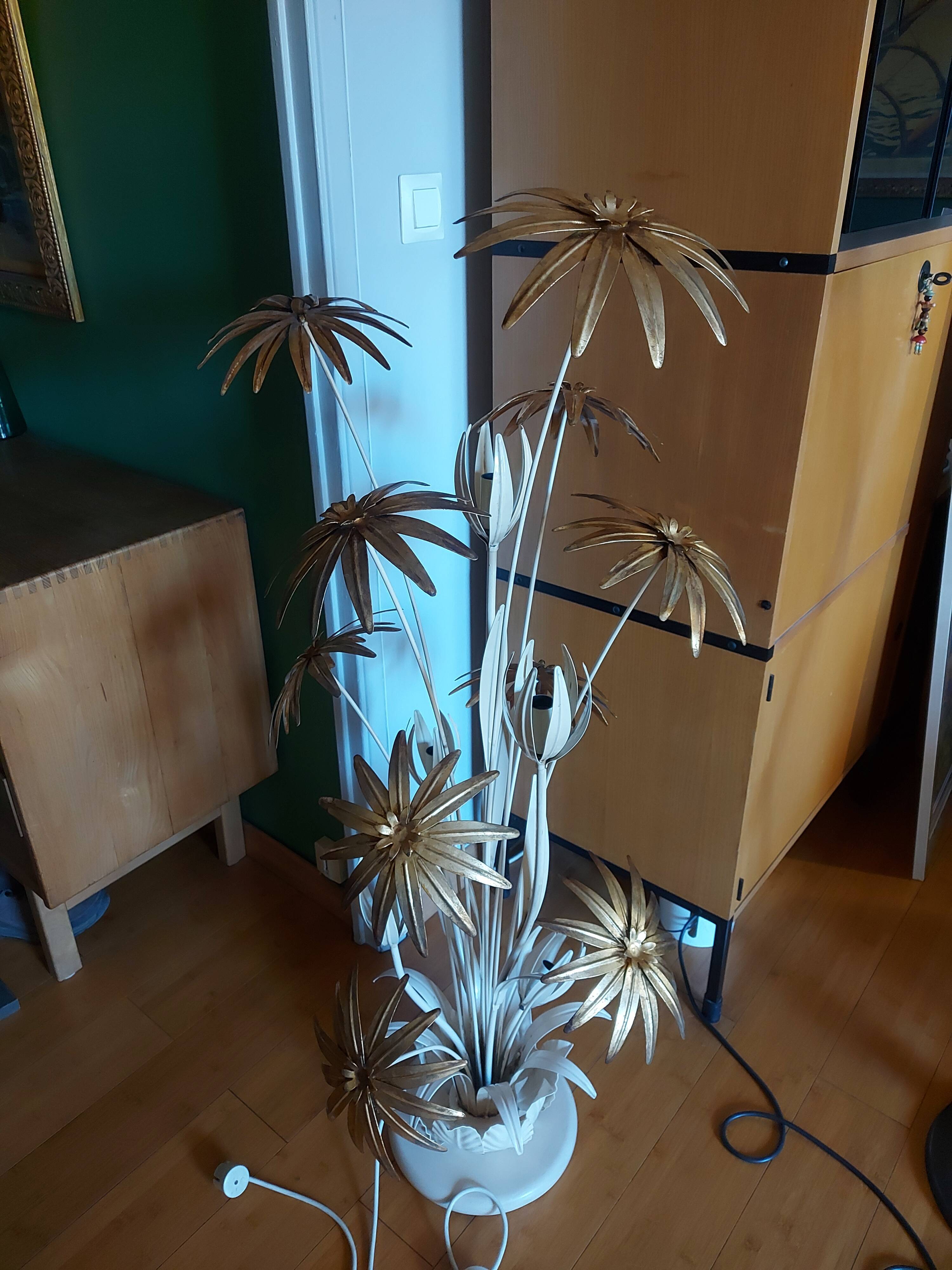 Flower floor lamp design 70'S , Hans Kögl