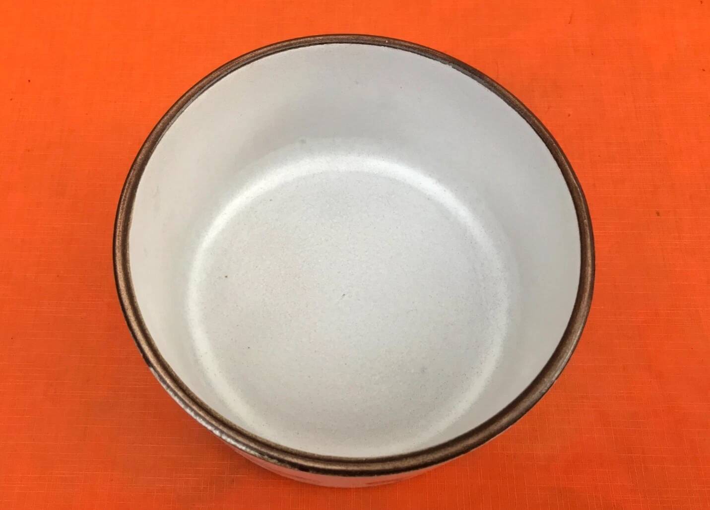 1970s Niderviller earthenware salad bowl "Plums" collection