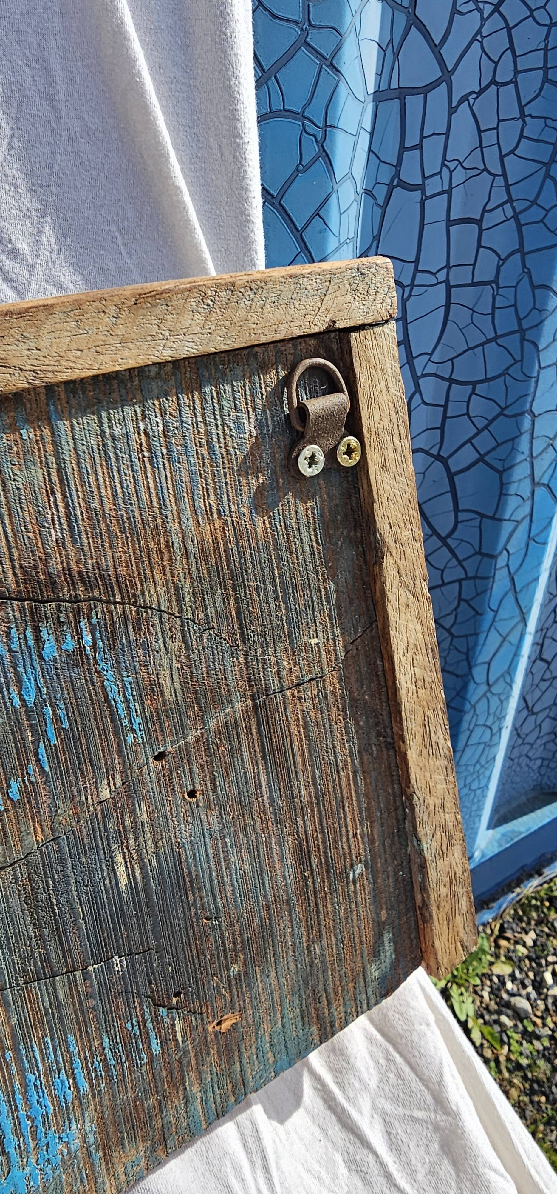 Teak coat rack with 10 double cast iron hooks