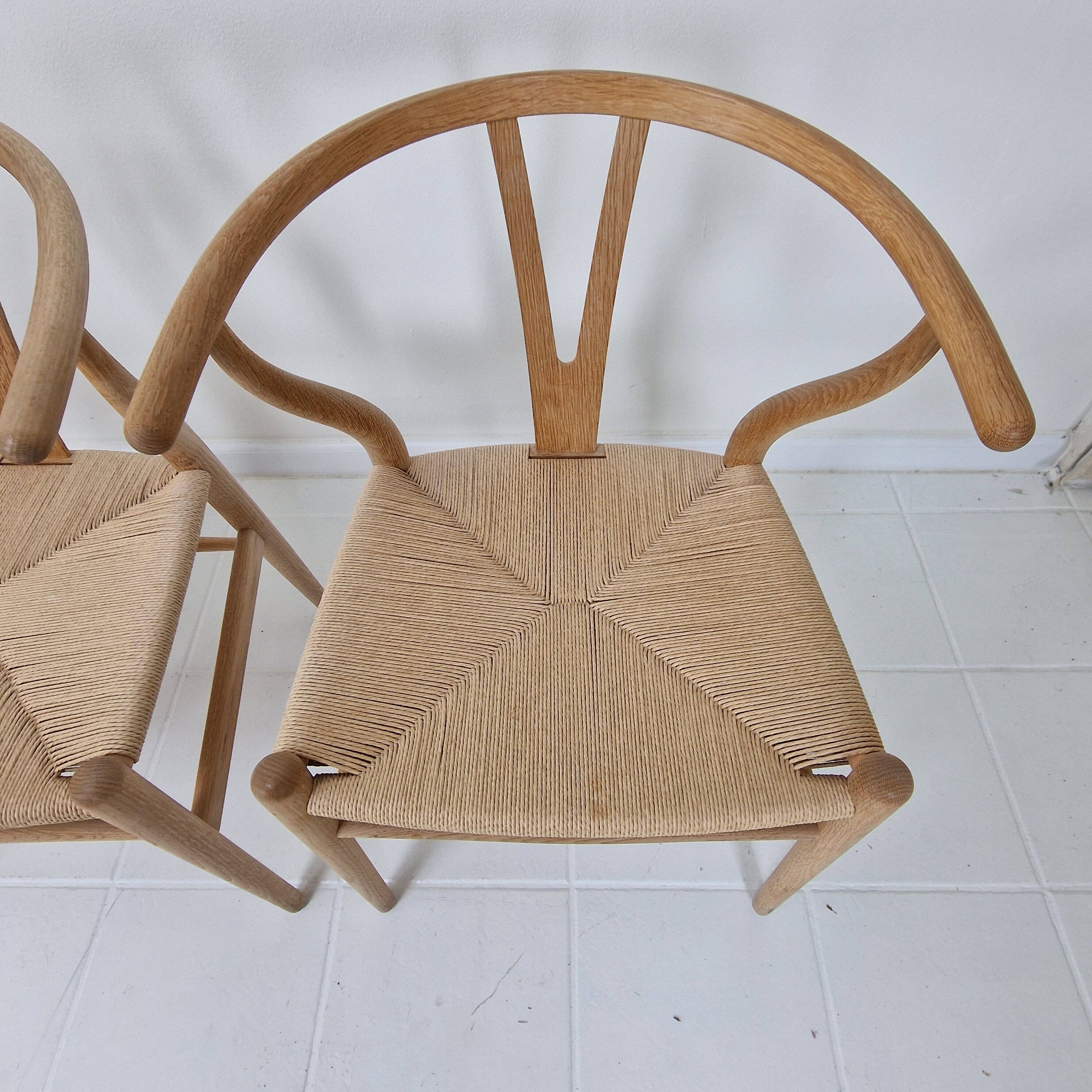 Chaises Wishbone CH24 de Hans J. Wegner par Carl Hansen & Søn, Danemark, Ensemble de 5