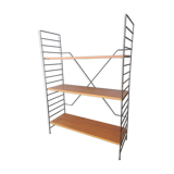 String shelf on feet